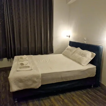 Day In 2 Apartment *
